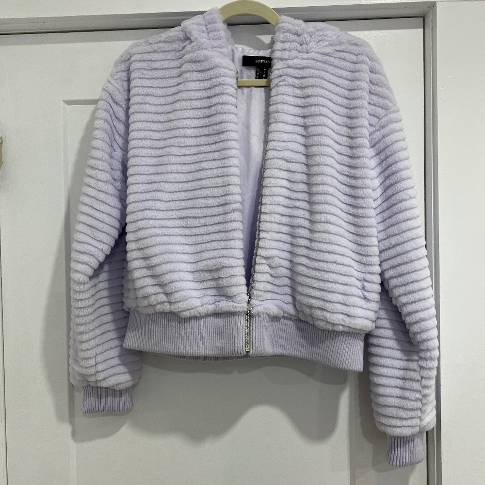 Forever 21 zip up puffer coat